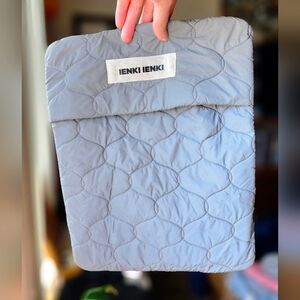 IENKI IENKI Quilted Gray‎ Pouch